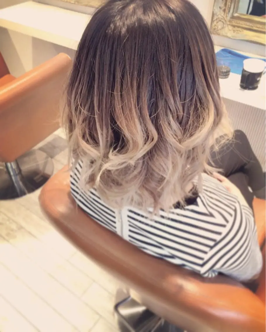 ミディアム カラー ヘアアレンジ グラデーションカラー kazufumi ..のヘアスタイル