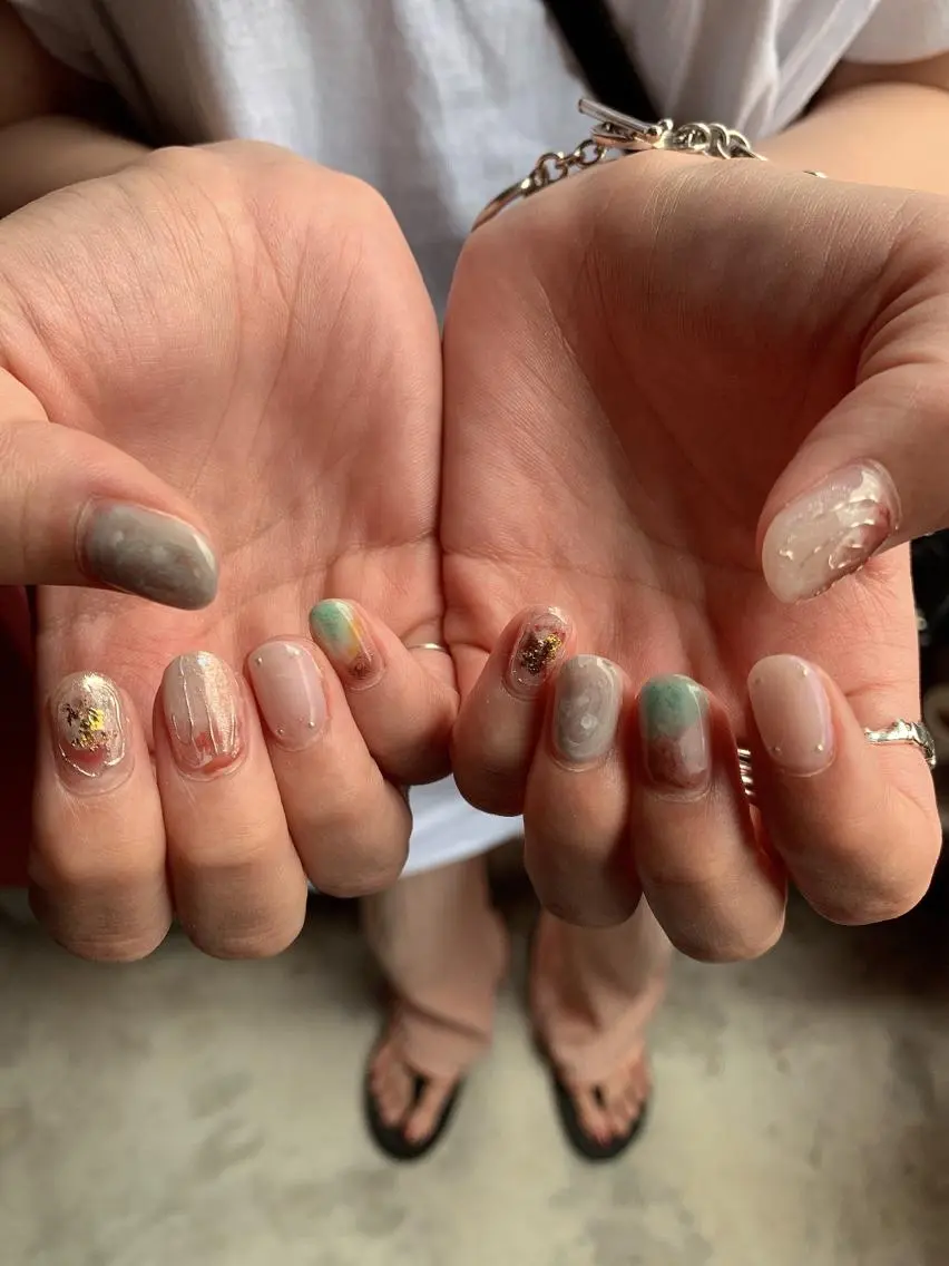 ネイル ニュアンスネイル ネイリスト EMIのネイルデザイン