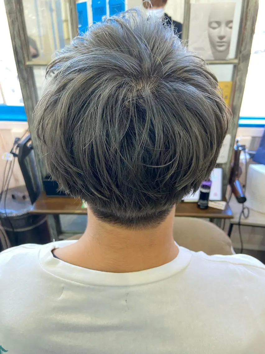 ショート カラー メンズ カット ヘアカラー カットパーマ✂️ 小坂田玲亜のヘアスタイル