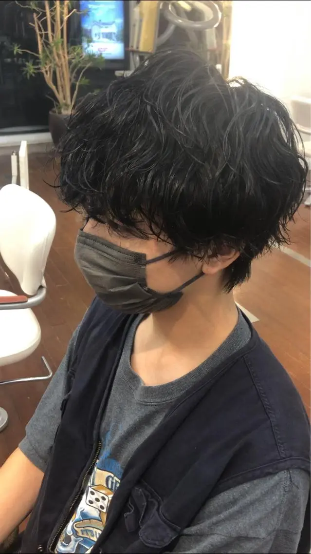 パーマ メンズ メンズパーマ 波巻きスパイラル 河原崎　基のヘアスタイル