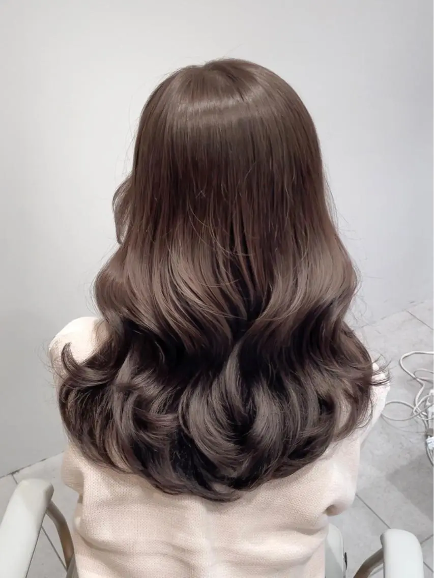 セミロング カラー ヘアアレンジ 🤎小顔レイヤー /ベージュ🤎友香のヘアスタイル