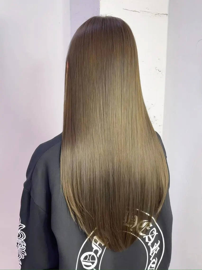 セミロング カラー ベージュカラー オリーブベージュ 顔まわりレイヤー 顔周りカット 韓国風ヘア カット ヘアカラー トリートメント ITbyALBUM 八王子店のヘアスタイル