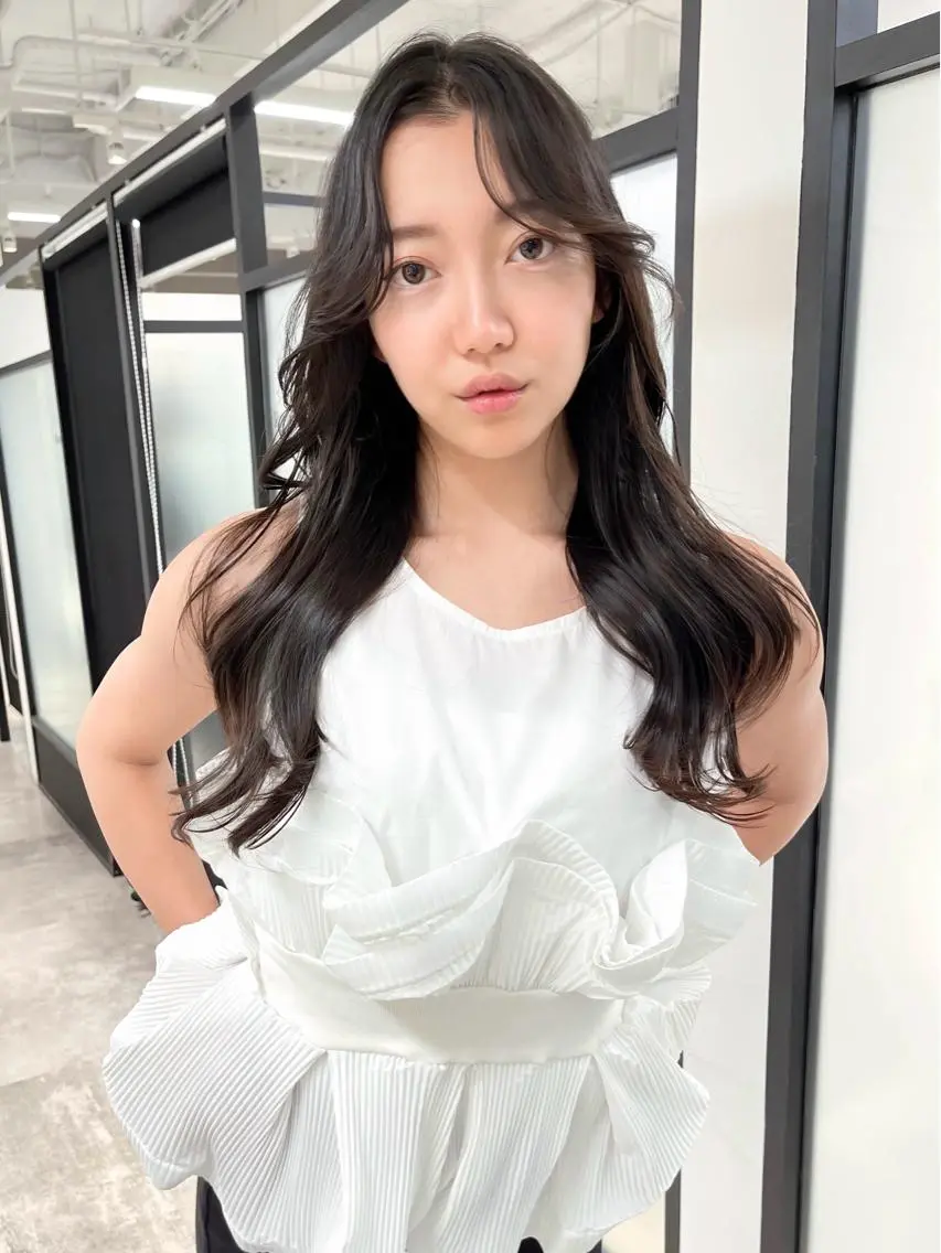 ロング 韓国風ヘア レイヤーカット カット ヘアカラー トリートメント 韓国レイヤーカット 髪質改善▫️水野有真のヘアスタイル