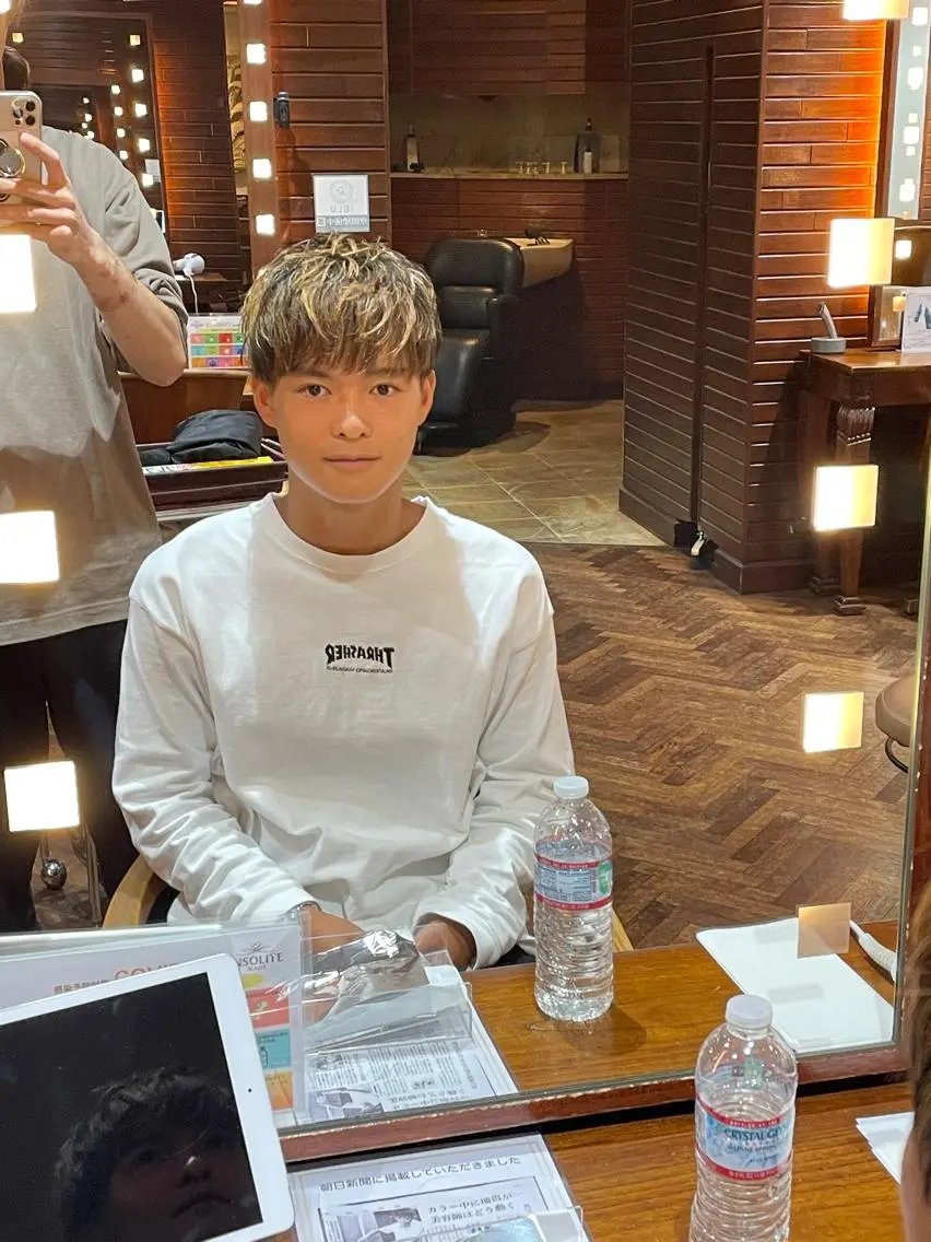 メンズ メンズハイライト 学生（メンズ向け） stylist YUTOのヘアスタイル