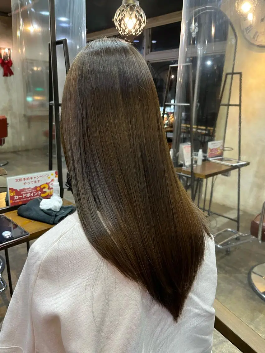 ロング カラー パーマ ヘアアレンジ キッズ ネイル マツエク・マツパ アイブロウ 髪質改善✨ストレート オグ✂️/ショートのヘアスタイル