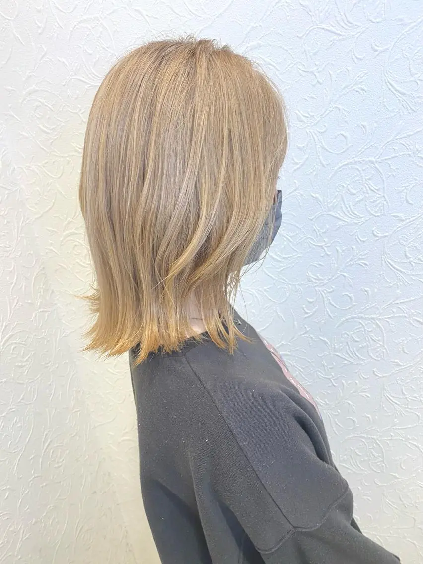 セミロング カット ヘアカラー トリートメント 【ブリーチ特化】 山崎 悠樹のヘアスタイル
