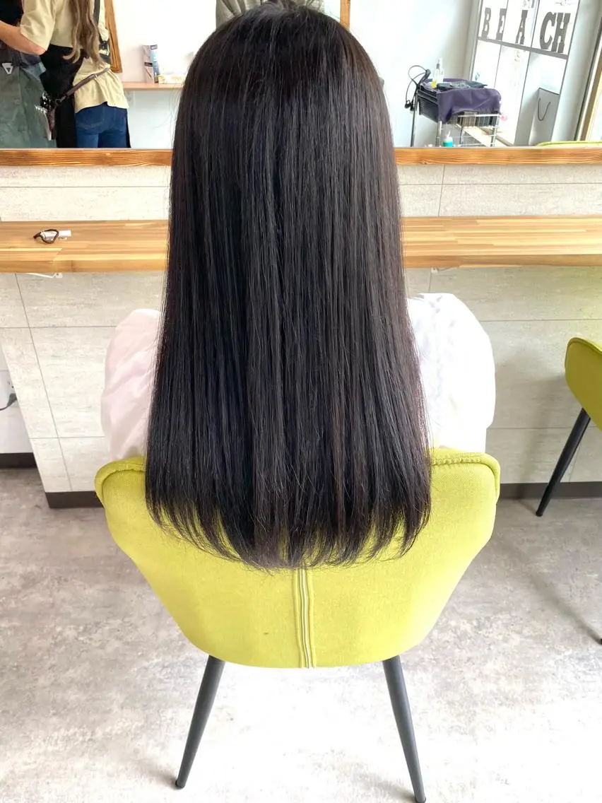 ロング ハイトーン&透明感 カラー☘️片山優陽のヘアスタイル