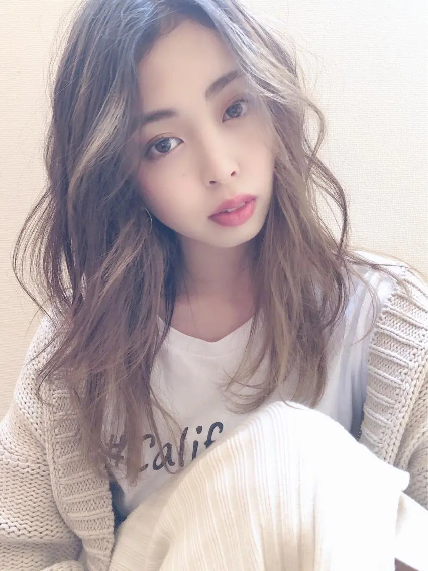 セミロング ハイライト テトネ タカシのヘアスタイル