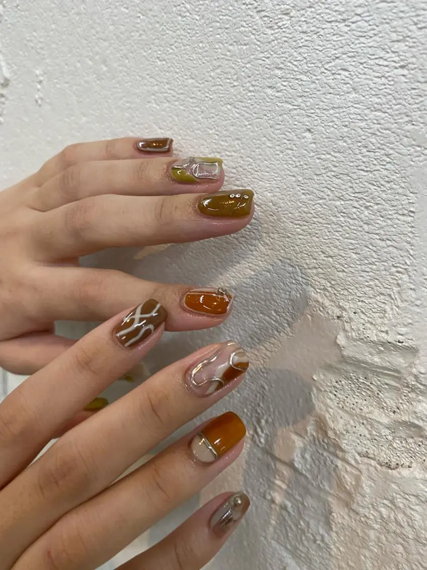 ネイル シンプルネイル ハンドネイル 栗林 実莉のネイルデザイン