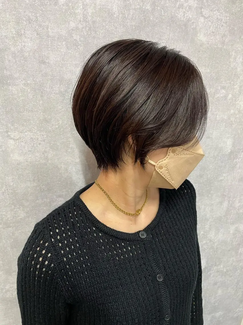 ショート 切りっぱなしボブ ショートボブ ハンサムショート 丸みショート アッシュ モテ髪/ボブ/ショー ト/アダチフウトのヘアスタイル