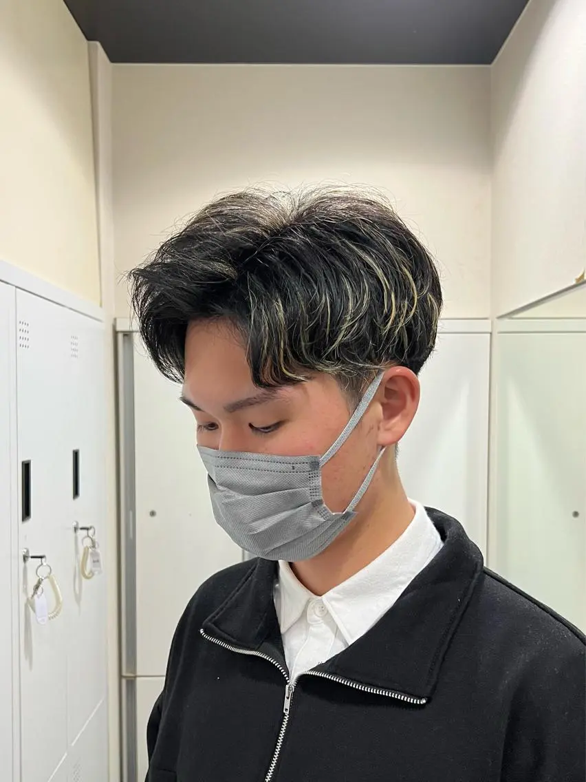 ショート メンズ メンズハイライト ハイライト 茅ヶ崎パーマ特化/ スパイラル/ハルキのヘアスタイル