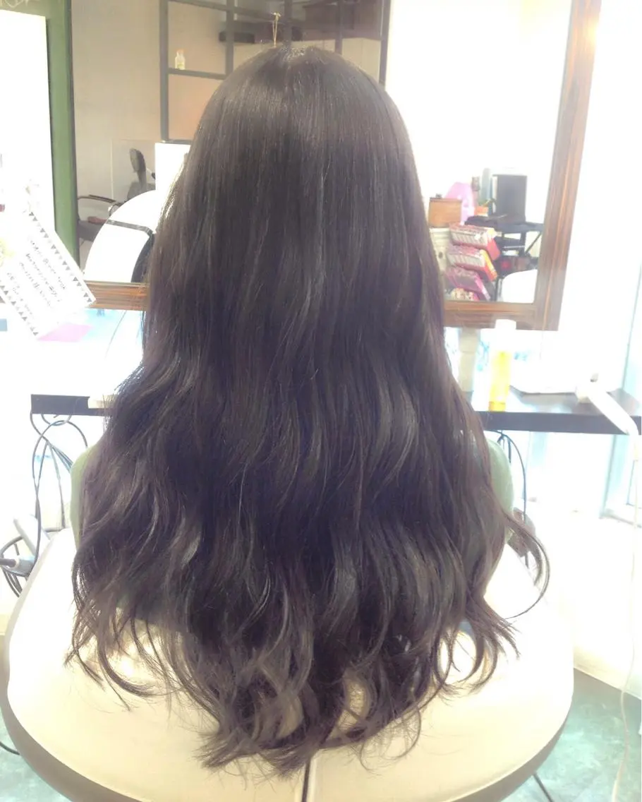 ロング カラー 透明感カラー グレージュ ロング 榎園 由美のヘアスタイル