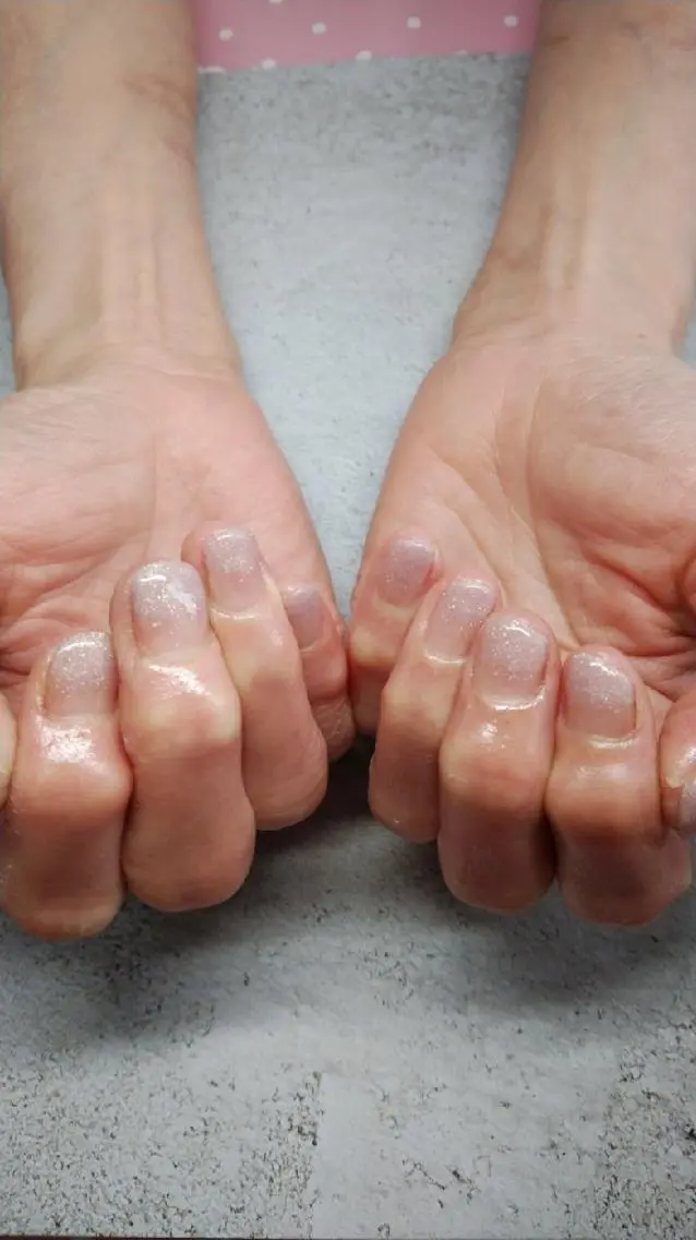 ネイル グラデーション ラメ(グリッター) ラメグラデーション シンプルネイル Nail salon Yuliyのネイルデザイン