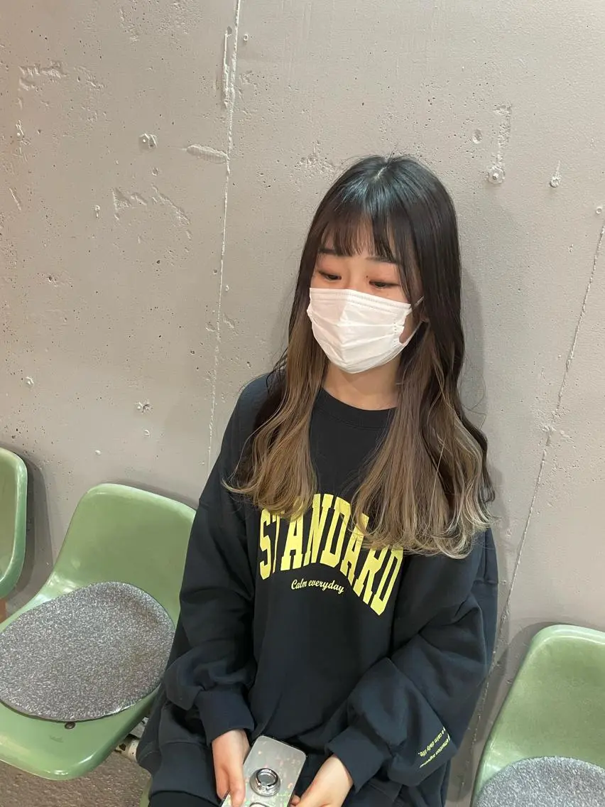 ロング カラー ダブルカラー グラデーションカラー ハイライトカラー イルミナカラー インナーカラー ヘアカラー トリートメント 🌼褒められヘア🌼 kaoのヘアスタイル