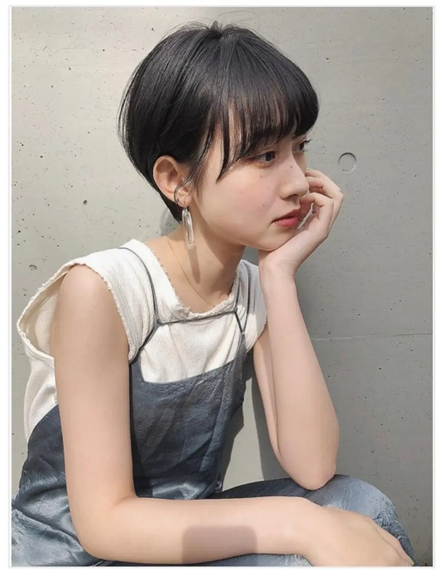 ショート オチ ハナのヘアスタイル