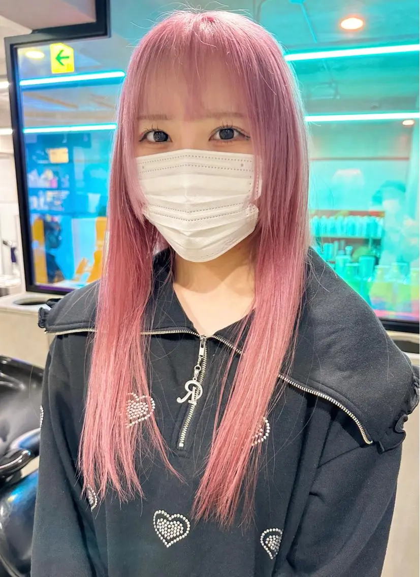 ロング カット ヘアカラー トリートメント THE MAISONのヘアスタイル