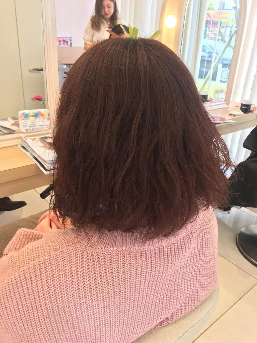 ミディアム カラー ベージュカラー ピンクカラー ピンクベージュ 小田原NO1 美容師 飯田飛翔のヘアスタイル