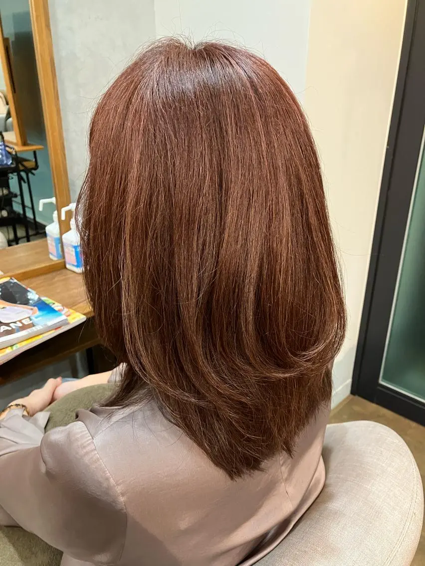 セミロング カラー ブリーチ ハイライトカラー ピンクカラー ハイライト レイヤーカット Hair&Make Nahoのマツエク・マツパデザイン