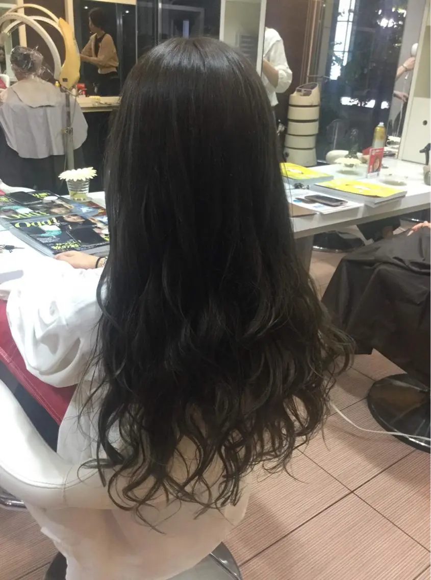 ロング カラー カット ヘアカラー トリートメント ヘッドスパ 貴方に似合うを見つけ ます🌱市川リョウカのヘアスタイル