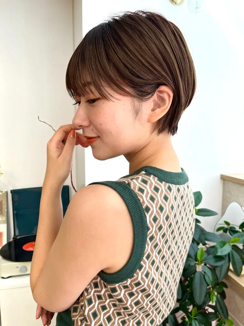 ショート カラー ✨艶髪✨ 奈須晴香のヘアスタイル