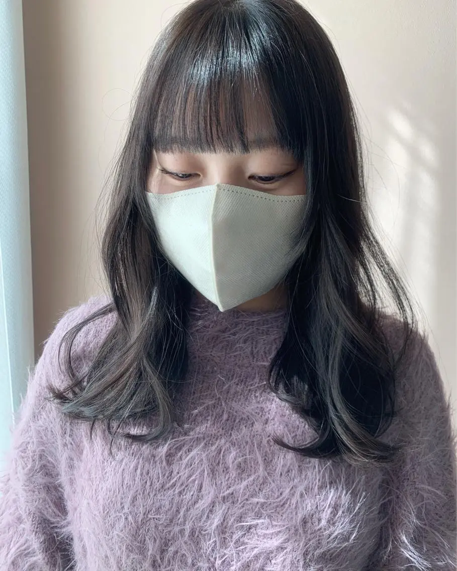 ロング カラー アッシュ アッシュグレー ブリーチ 透明感カラー ブリーチなしカラー hubhair レイヤー/透明感のヘアスタイル