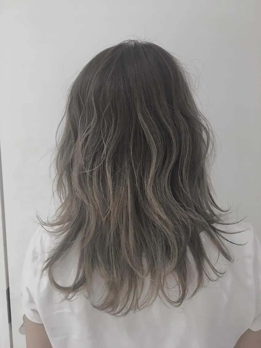 カラー ハイライトカラー 【似合わせ提案】鈴木 舞のヘアスタイル