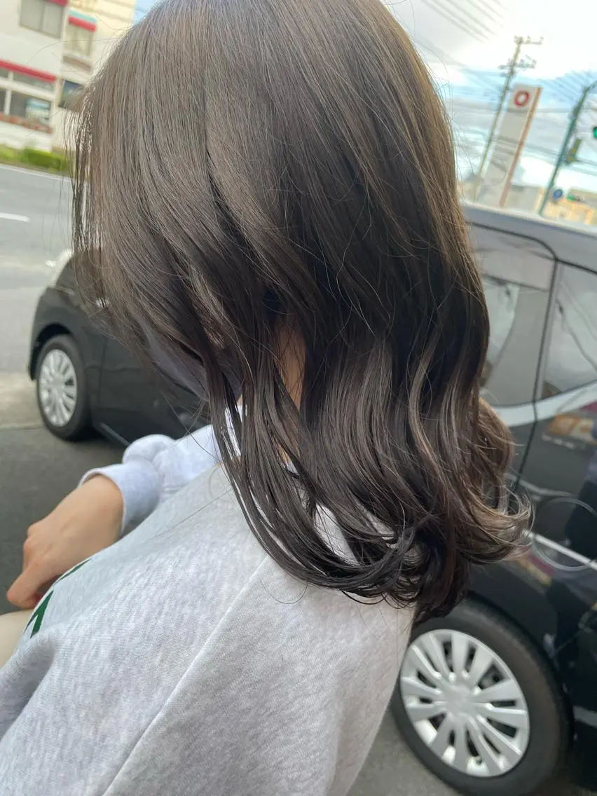 ショート カラー ブリーチ 透明感カラー ダブルカラー インナーカラー ブリーチなしカラー 川崎のカラー職人🥣 kentaのヘアスタイル
