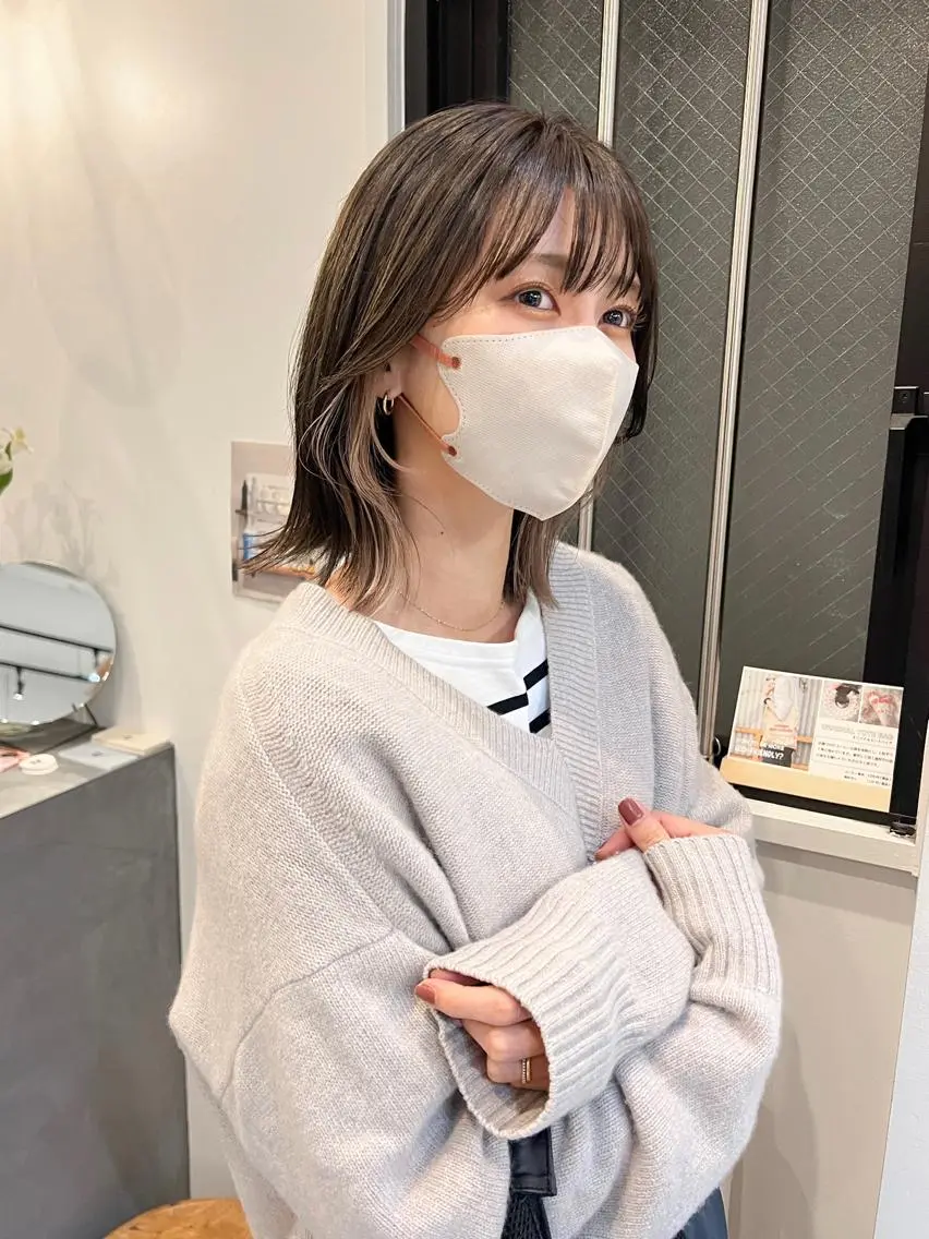 ショート カラー ベージュカラー ボブ くびれヘア ヘアカラー wカラー 指名No1かけるのヘアスタイル