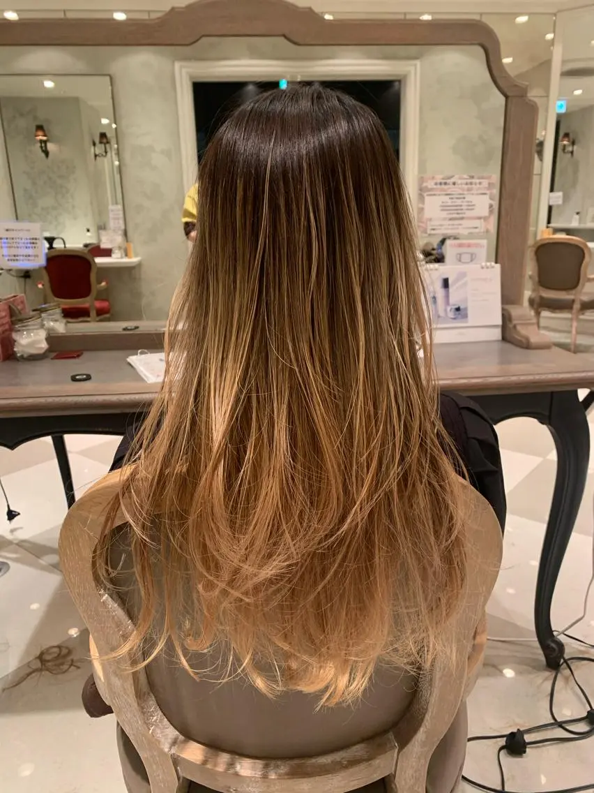 ロング カット Takahashi Yuriのヘアスタイル