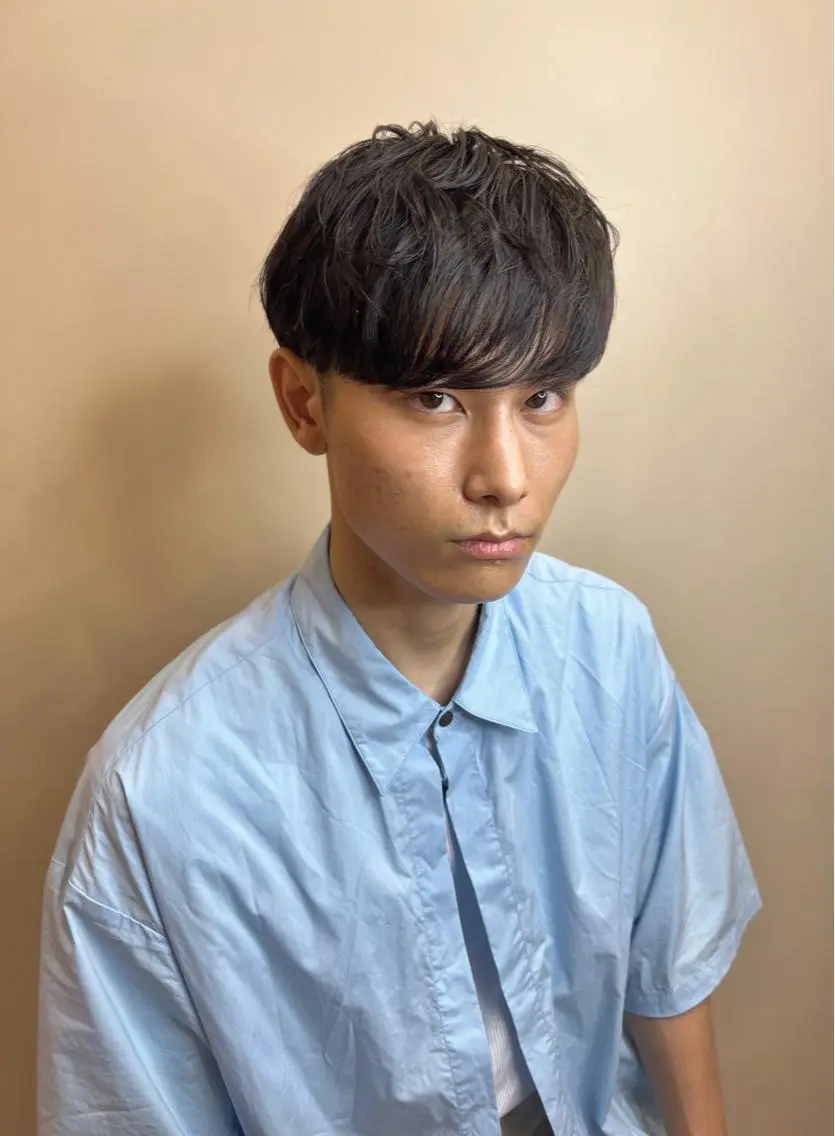 ショート メンズ マッシュ 刈り上げ 🫧艶ダブルカラー ブリーチ🫧トモヤのヘアスタイル