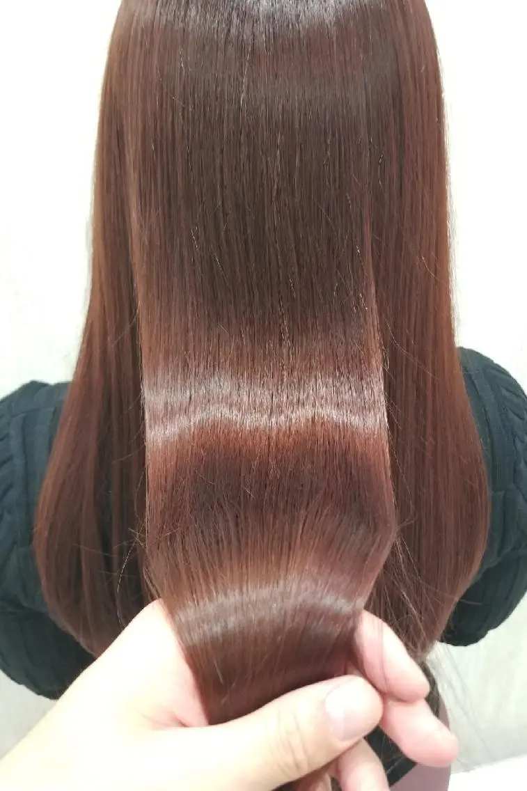 ロング カラー レッドカラー トリートメント ヘアセット レイヤー×艶髪特化 代表　西村功平のヘアスタイル