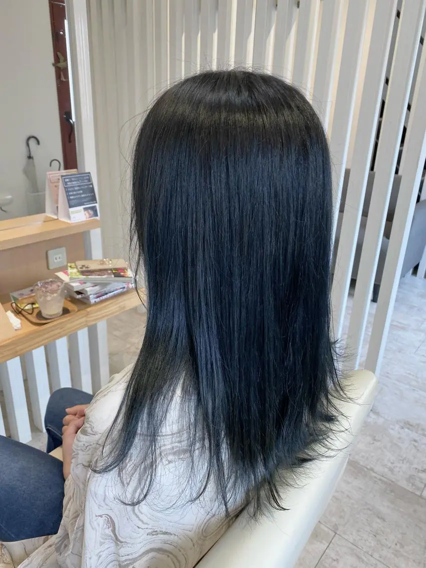 ロング カラー ブリーチ ケアブリーチ 透明感カラー ダブルカラー イヤリングカラー カット パーマ ヘッドスパ 酸性ストレート/ブリ ーチなしWカラー河本のヘアスタイル