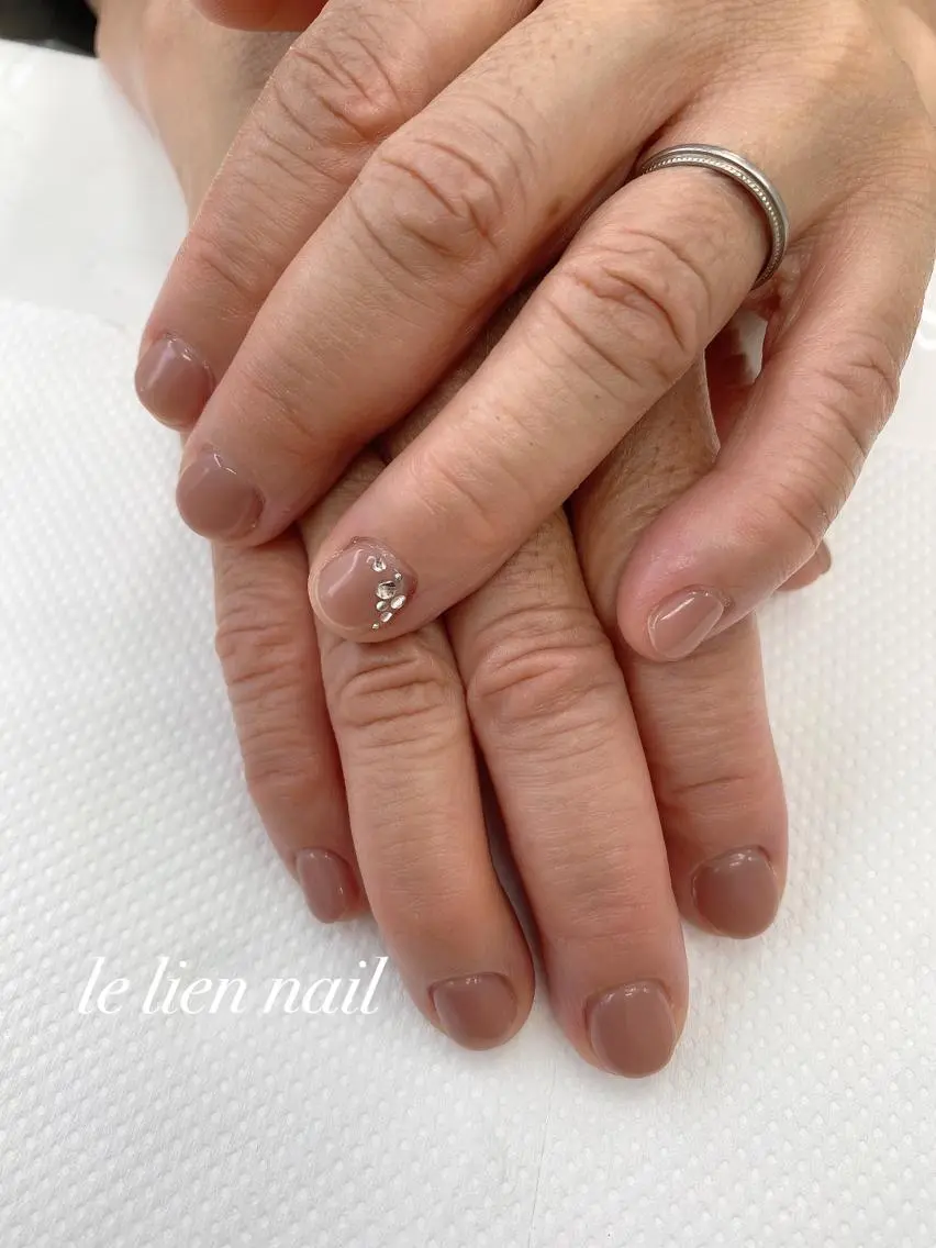 ネイル アートネイル ワンカラーネイル ストーンネイル le lien nailのネイルデザイン