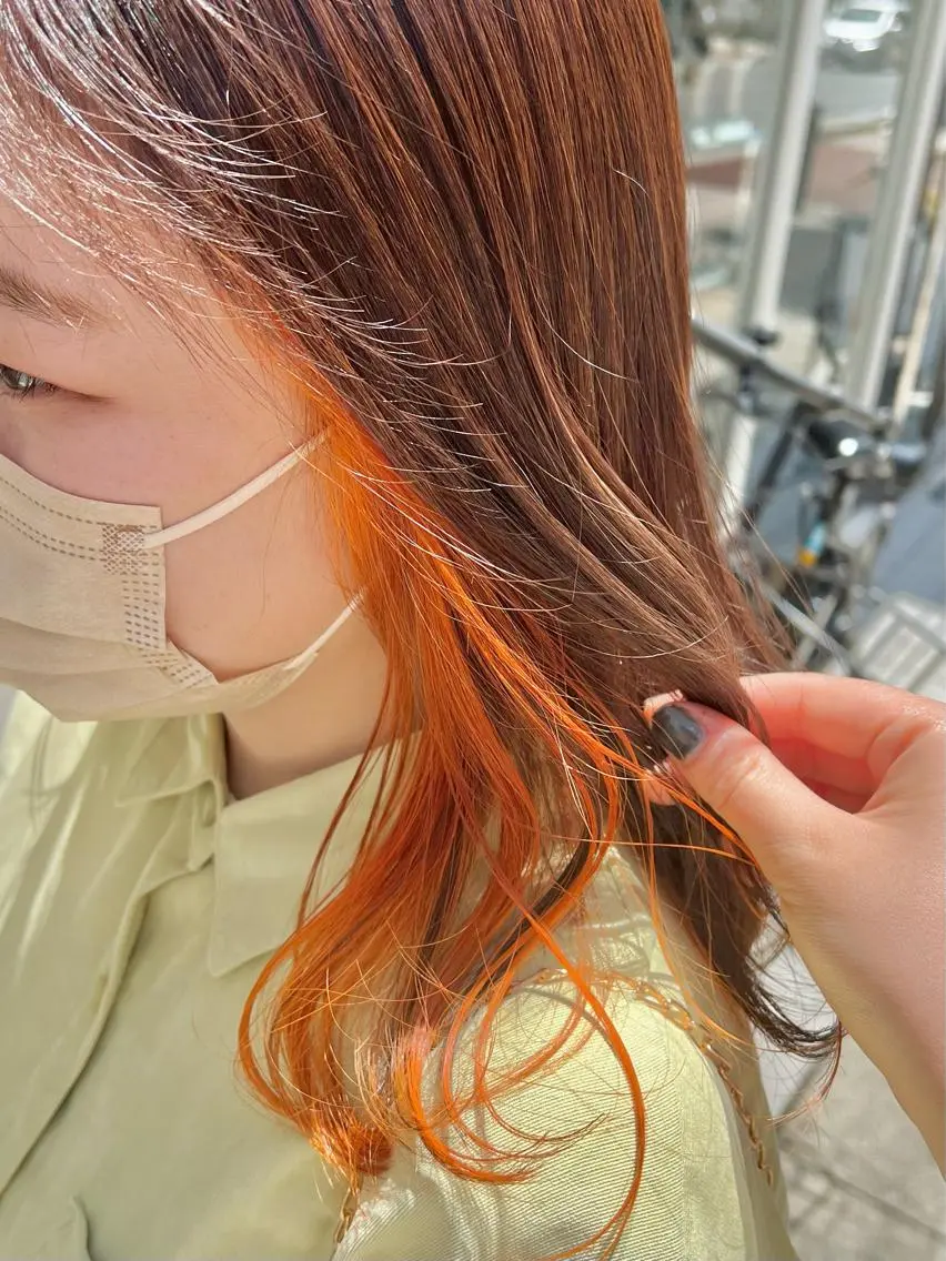 セミロング カラー ブリーチ ブラウンカラー ショコラブラウン ココアブラウン イヤリングカラー ヘアカラー トリートメント 艶髪 ♡Tomiyaのヘアスタイル