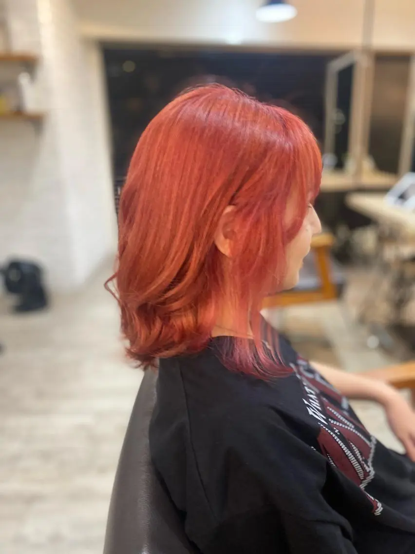 ミディアム カラー ヘアカラー トリートメント ヨシダ フミノリのヘアスタイル