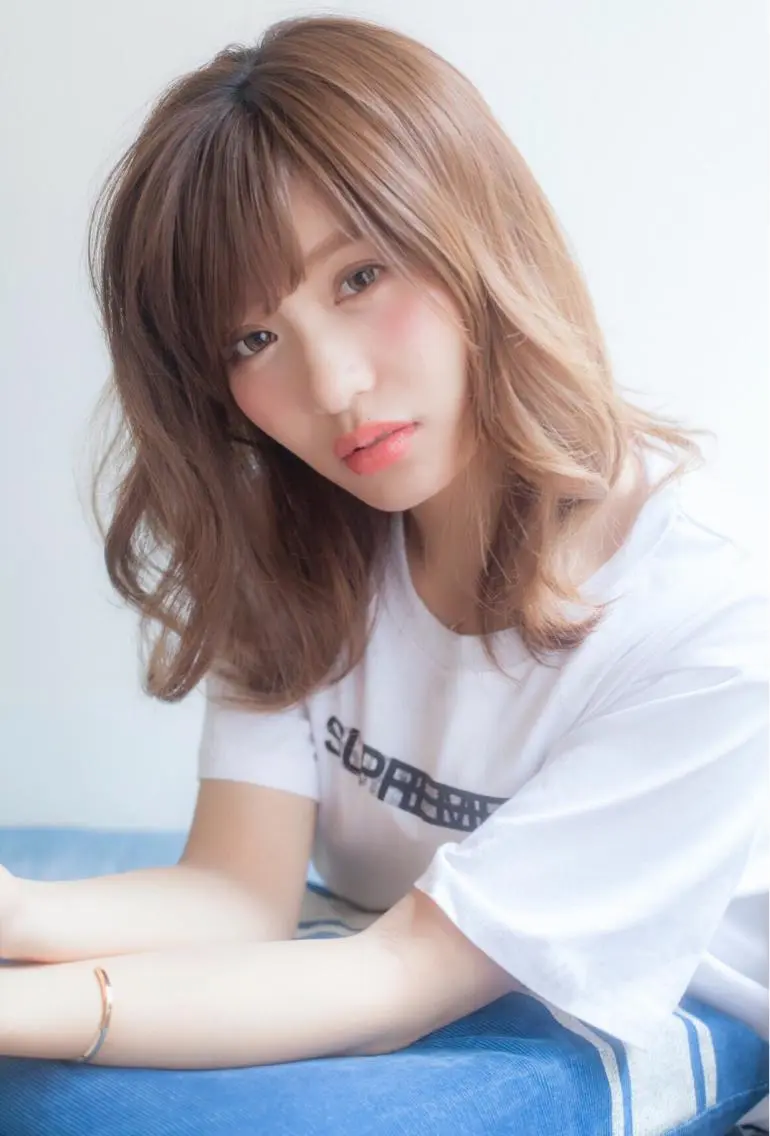 セミロング ボブ 外国人風カラー 似合わせカット 小顔カット バレイヤージュ 藤沢 髪質改善 竹内ケンゴのヘアスタイル