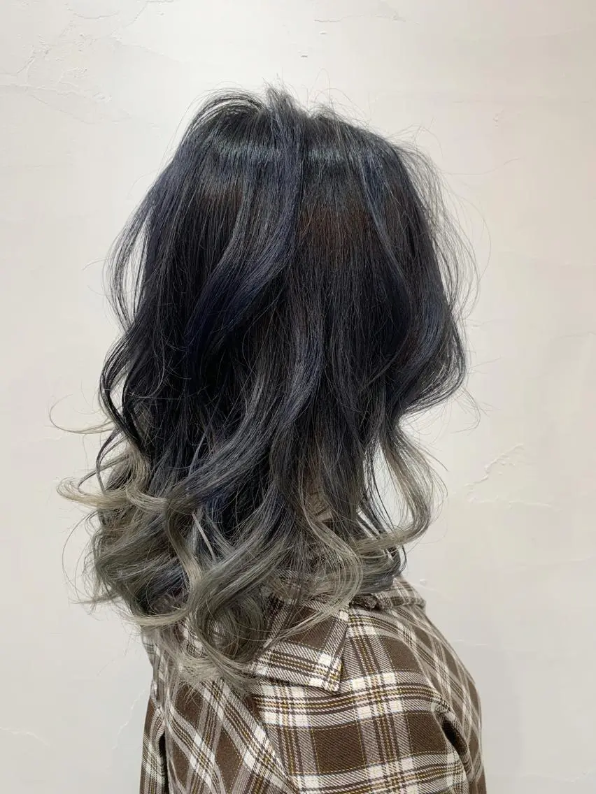 ロング LITTLE _KATOのヘアスタイル