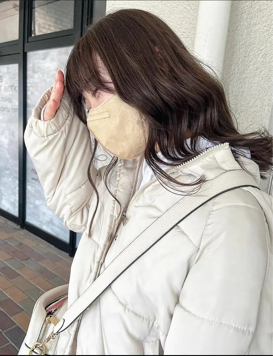 ミディアム カラー カット ヘアカラー トリートメント 荒川 ひなの 新川崎のヘアスタイル