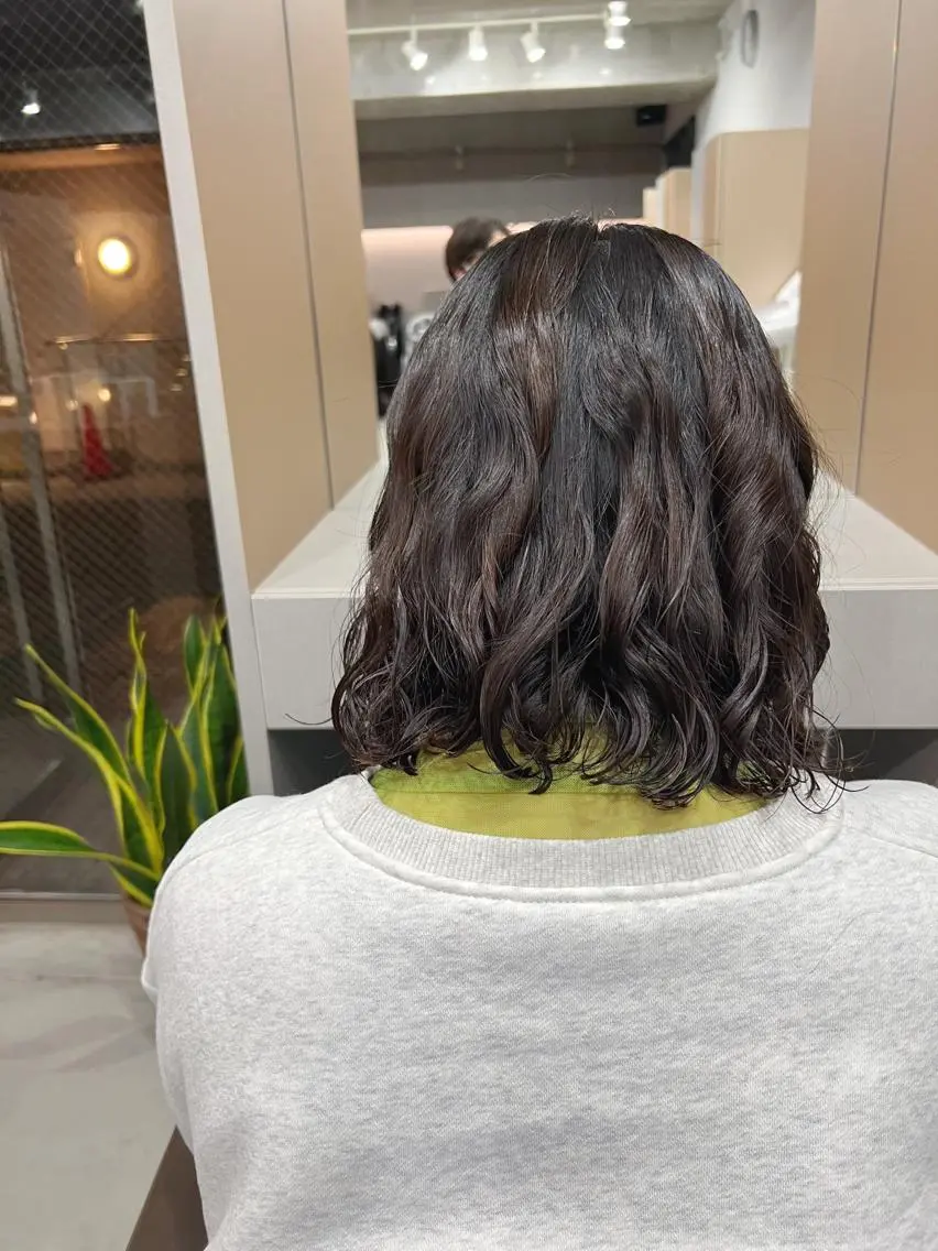 パーマ カット ヘアカラー パーマ ボブパーマコテ巻き風 パーマNo1深江秀平のヘアスタイル