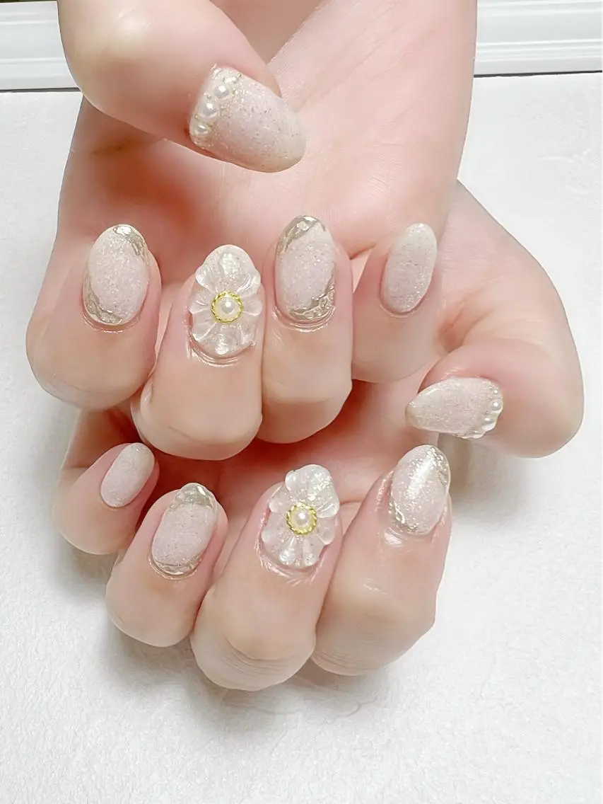 ネイル フラワーネイル ラメ(グリッター) ミラーネイル ぷっくりネイル ワンホンネイル rouse nail RISATOのネイルデザイン