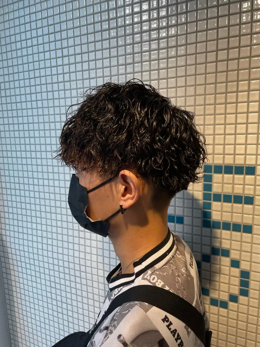ショート カラー パーマ メンズ 🔥メンズカラー🔥 セヤシュウヘイのヘアスタイル