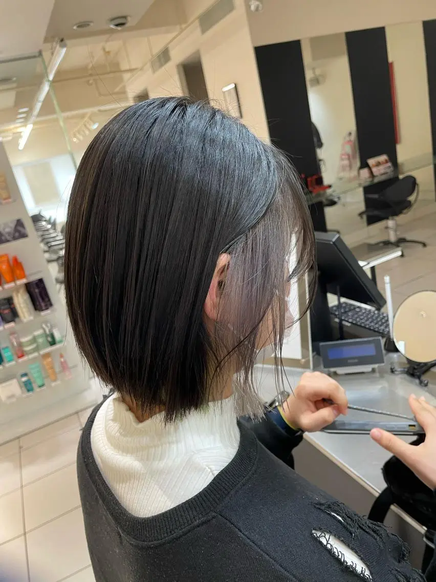ショート 大山 真衣のヘアスタイル