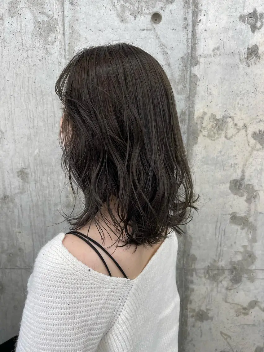 ミディアム カラー ヘアアレンジ インナーカラー 【ボブ/ハイトーン /ナチュラル】HIIのヘアスタイル