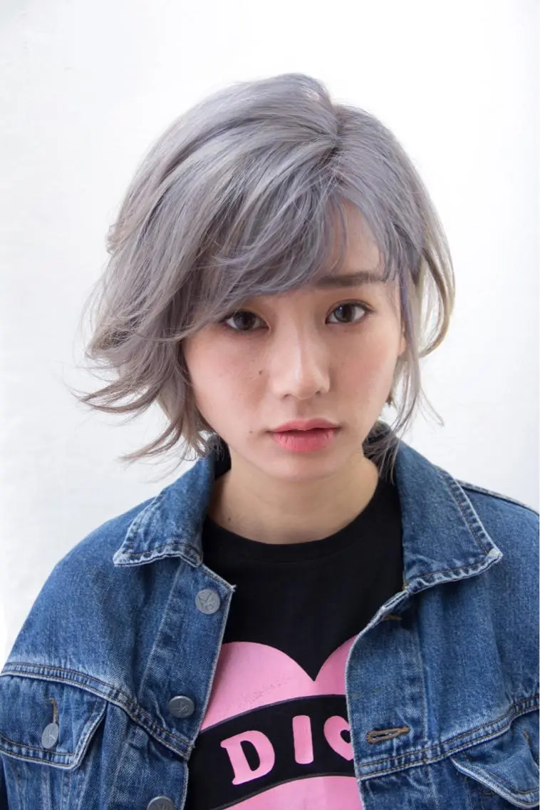 ショート カラー 透明感カラー グレージュ シルバー シルバーグレージュ 門田 恭弥のヘアスタイル
