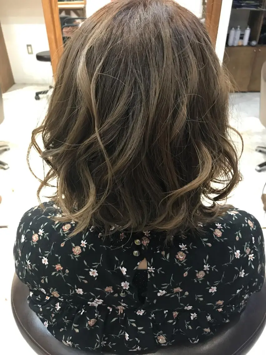 ショート カラー ヘアカラー トリートメント shi hoのヘアスタイル