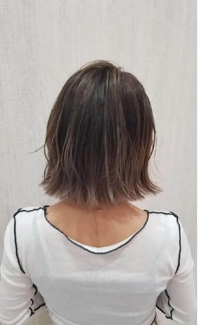 カラー ショート バレイヤージュ 透明感カラー レイヤーカット 髪質改善/レイヤー/ 顔周りカット/代表西のヘアスタイル