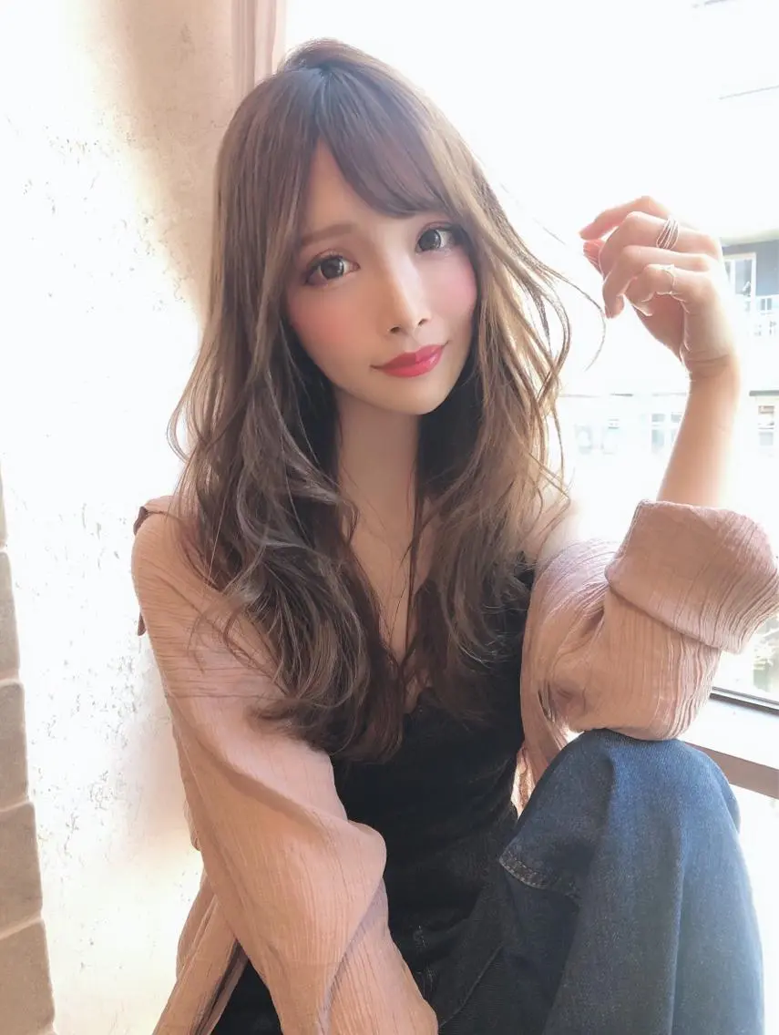 セミロング レイヤーカット 縮毛矯正・髪質改善 ❣️三浦正也のヘアスタイル