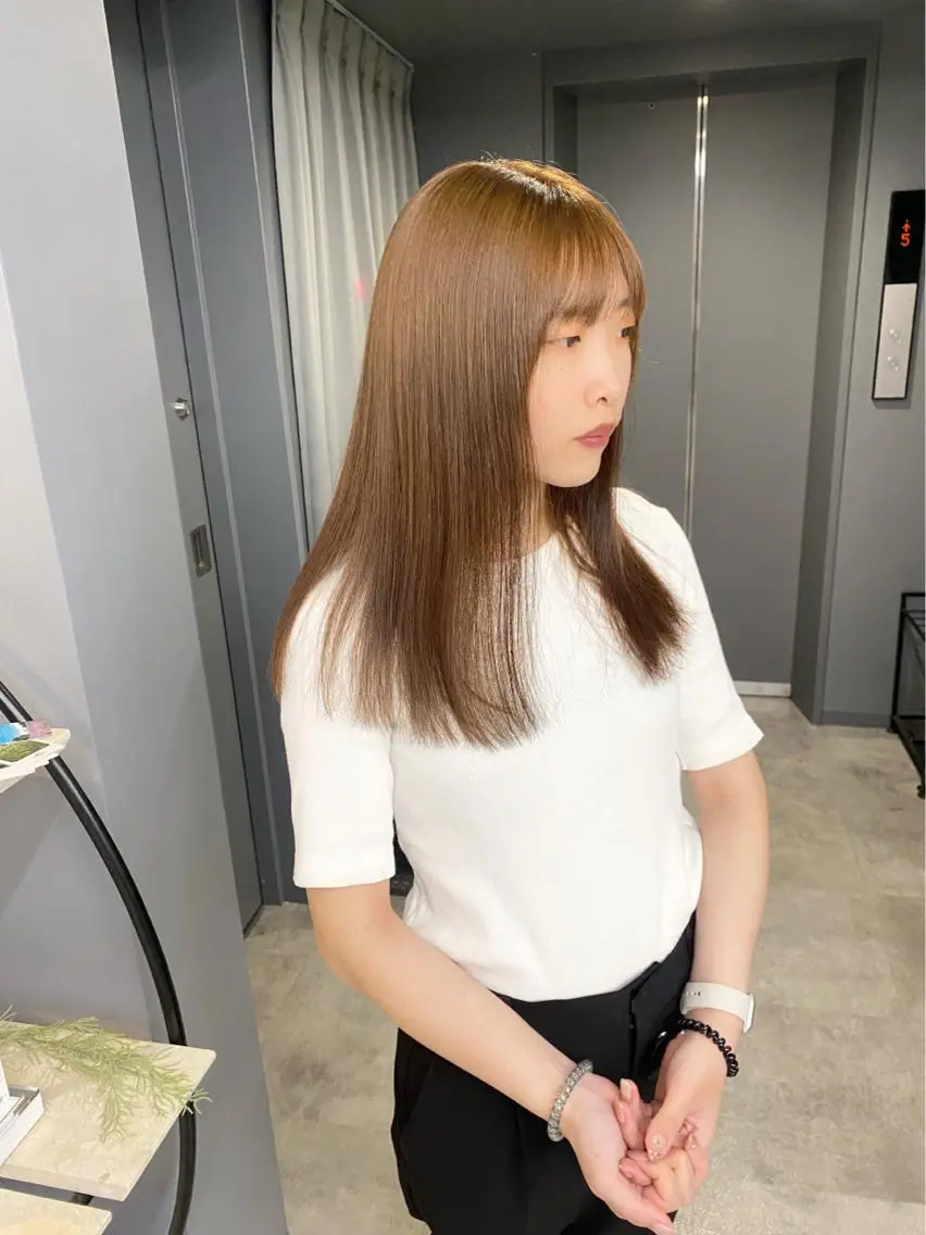 ロング カラー 重里 瑠花のヘアスタイル