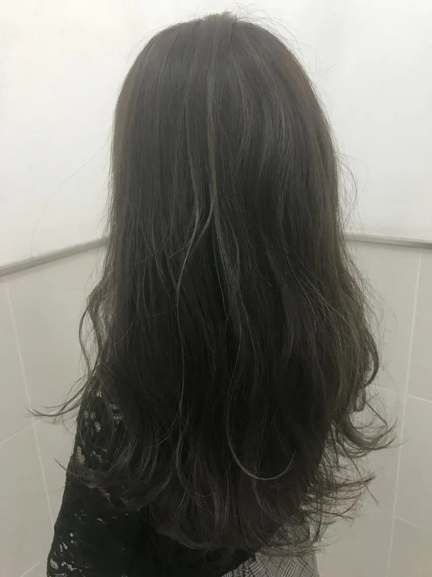 ロング カラー ハイライトカラー 外国人風カラー ハイライト メンズサロン アソビ元町のヘアスタイル