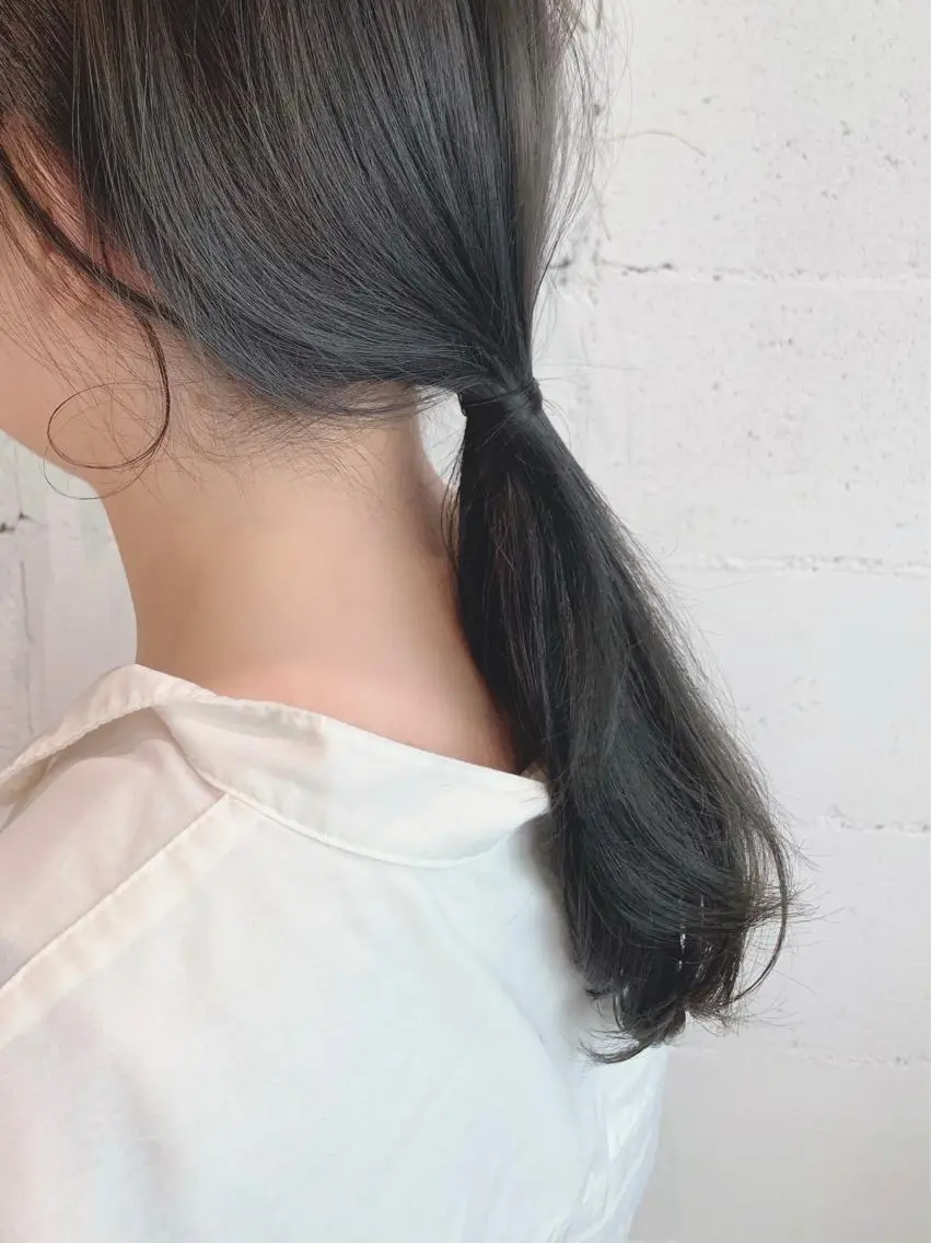 セミロング カラー アディクシーカラー グレージュ カット トリートメント mayu🤍 透明感カラーのヘアスタイル